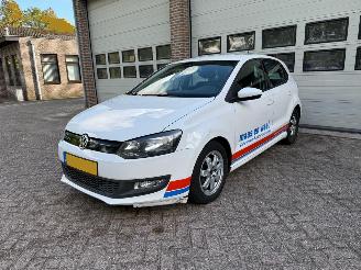 Vaurioauto  passenger cars Volkswagen Polo 1.2 TDI Bluemotion Clima Cruise 2011/8