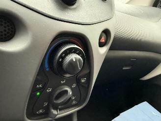 Peugeot 108 1.0 e-VTi Active 5Drs Airco 50136 Km ! picture 10