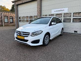 uszkodzony samochody osobowe Mercedes B-klasse 220d Ambition Automaat Navi 120216 Km NAP ! 2020/1