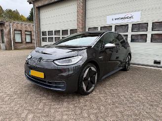 Avarii autoturisme Volkswagen ID.3 First Max 58 kWh Pano Clima Cruise 58140 Km NAP ! 2020/10