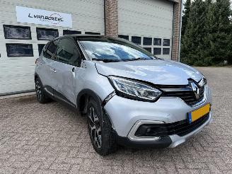 Renault Captur 1.3 TCe Initiale Paris Automaat Navi Clima 45766 Km ! picture 2