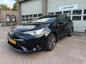 Auto incidentate Toyota Avensis 1.8 VVT-i Business Pro Automaat Pano Navi Clima 2017/2