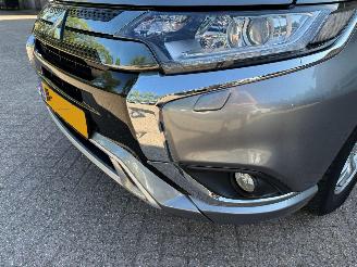 Mitsubishi Outlander 2.4 PHEV Pure Navi Clima Cruise 89684 Km NAP ! picture 12