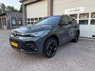 Unfallwagen Volkswagen Tiguan 1.5 eHybrid R-Line Business Automaat Virtual 49426 Km NAP ! 2024/9