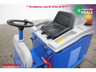   95 BJ 2022 33Hrs! Kehrmaschine / Veegmachine picture 12