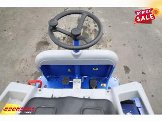   95 BJ 2022 33Hrs! Kehrmaschine / Veegmachine picture 13