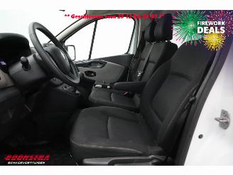 Renault Trafic Passenger 1.6 dCi Expression 9-Pers. Airco picture 9