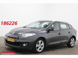 Damaged car Renault Mégane 1.2 TCe Bose Navi Clima Cruise PDC 148.996 km! 2012/7