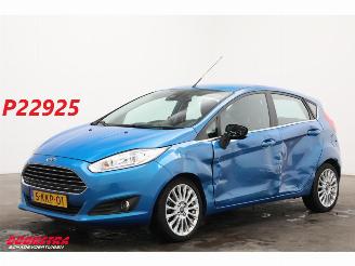 krockskadad bil auto Ford Fiesta 1.0 EcoBoost Titanium Navi Clima Cruise PDC 2013/5