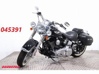 damaged motor cycles Harley-Davidson  FLSTN Softail DeLuxe 8.752 Mijl! 2010/1