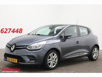 Coche accidentado Renault Clio 0.9 TCe Zen Navi Airco Cruise 89.983 km! 2019/4