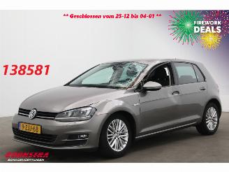 Voiture accidenté Volkswagen Golf 1.4 TSI CUP Edition Xenon Navi Cruise Clima PDC 2015/1