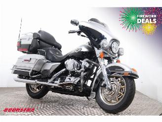 Harley-Davidson  FLHTCUI Electra Glide Ultra Classic 100 Years Ed. Cruise Radio 11.527mi! picture 2