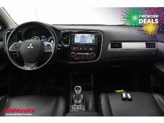 Mitsubishi Outlander 2.0 PHEV Instyle Schuifdak Leder Navi Clima Cruise Camera SHZ AHK picture 14