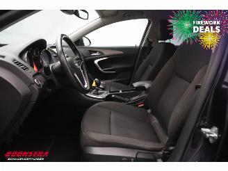 Opel Insignia Sports Tourer 1.4 Turbo EcoFLEX Cosmo Navi Clima Cruise PDC AHK picture 18