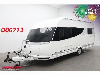 Vaurioauto  caravans Hobby  495 UL Premium Mover Rondzit Single Beds Middenkeuken 2014/6