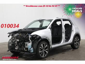 Vaurioauto  passenger cars Volkswagen T-Cross 1.0 TSI R-Line DSG Teilediebstahl ACC Virtual Clima Camera SHZ 20.232 km! 2024/11