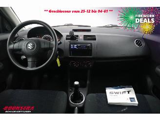 Suzuki Swift 1.3 Cool 5-DRS Airco AHK picture 7