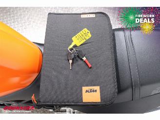 KTM  990 SuperDuke picture 16