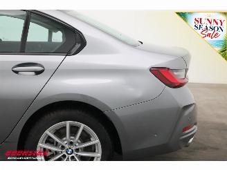 BMW 3-serie 330e Schuifdak 360° LED Cruise SHZ 4.216 km! picture 12