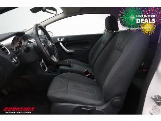 Ford Fiesta 1.6 TDCi ECOnetic Titanium Clima Cruise PDC picture 9