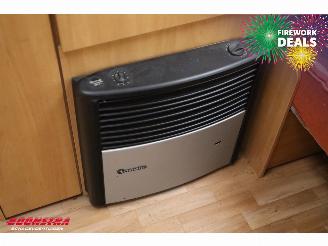 Swift  Charisma 220 BY 2006 Oven picture 18