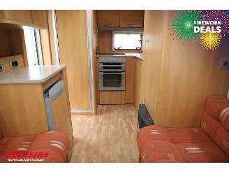 Swift  Charisma 220 BY 2006 Oven picture 9