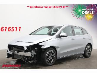 krockskadad bil auto Mercedes B-klasse 200 7G-Tronic LED ACC Navi Clima Camera SHZ LRHZ 11.199 km! 2024/2