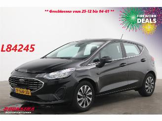 Auto incidentate Ford Fiesta 1.0 EcoBoost Hybrid Titanium Navi Clima Cruise PDC 2022/4