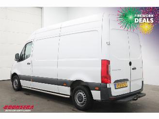 Mercedes Sprinter 211 CDI L2-H1 FWD Airco Camera AHK picture 4