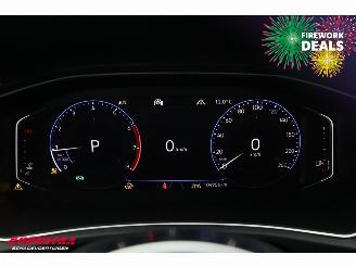Volkswagen T-Roc 1.5 TSI DSG Sport LED ACC Navi Clima Camera SHZ PDC AHK picture 19