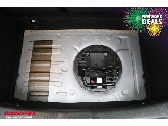 Renault Clio 0.9 TCe Dynamique Navi Clima Cruise picture 7