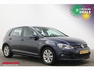 Volkswagen Golf 1.0 TSI Comfortline Navi Clima Cruise PDC AHK 125.216 km! picture 2
