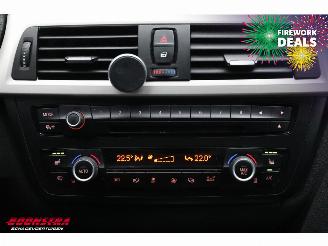 BMW 3-serie 320d EDE Leder Navi Clima Cruise SHZ PDC AHK picture 21