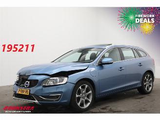 škoda osobní automobily Volvo V-60 2.4 D6 AWD PHEV Summum ACC Schuifdak Memory H/K Camera SHZ 2014/2