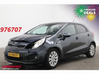 Schadeauto Kia Rio 1.2 CVVT ComfortLine Clima Cruise SHZ LRHZ PDC 132.607 km! 2014/10
