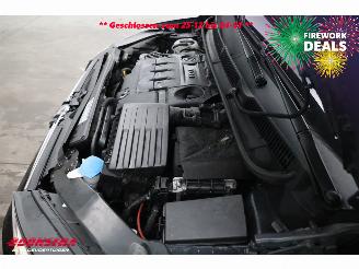 Volkswagen Touran 1.6 TDI VAN Navi Clima Cruise SHZ PDC AHK 143.757 km! picture 11