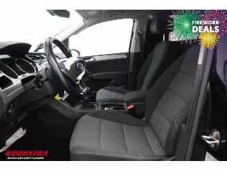 Volkswagen Touran 1.6 TDI VAN Navi Clima Cruise SHZ PDC AHK 143.757 km! picture 18