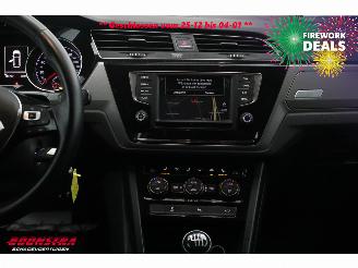 Volkswagen Touran 1.6 TDI VAN Navi Clima Cruise SHZ PDC AHK 143.757 km! picture 17