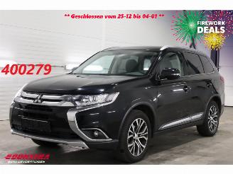 skadebil auto Mitsubishi Outlander 2.2 DI-D Intense Clima Cruise Camera Bluetooth AHK 184.136 km! 2017/10