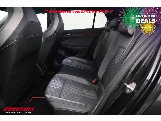 Volkswagen Golf 1.5 eTSI DSG R-Line LED ACC Virtual Navi Camera LRHZ picture 15