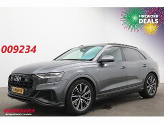 Schadeauto Audi Q8 55 TFSI Quattro S-Line Pano LED ACC HUD Memory 360° Lucht 2019/10