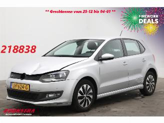 krockskadad bil auto Volkswagen Polo 1.0 BlueMotion Edition Navi Clima Cruise PDC 2016/3