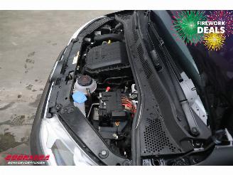 Volkswagen Up! 1.0 Clima Cruise SHZ PDC Camera 87.467 km! picture 8
