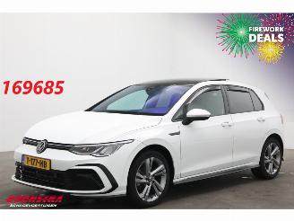 Schadeauto Volkswagen Golf 1.5 eTSI DSG R-Line Virtual ACC Navi Camera LRHZ 2023/3