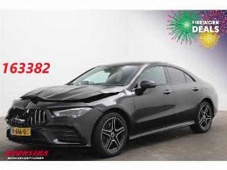 Schadeauto Mercedes Cla-klasse 250e AMG Pano LED ACC Memory Camera 2020/12
