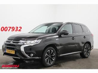 krockskadad bil auto Mitsubishi Outlander 2.0 PHEV instyle Leder 360° LRHZ Camera AHK 2015/12