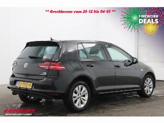 Volkswagen Golf 1.0 TSI Comfortline Navi Clima Cruise Camera PDC AHK 74.205 km! picture 3