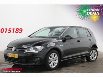 Schadeauto Volkswagen Golf 1.0 TSI Comfortline Navi Clima Cruise Camera PDC AHK 74.205 km! 2017/1