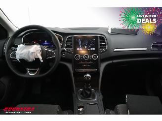 Renault Mégane Grandtour 1.3 TCe 140 Equilibre LED Navi Clima Cruise PDC picture 13